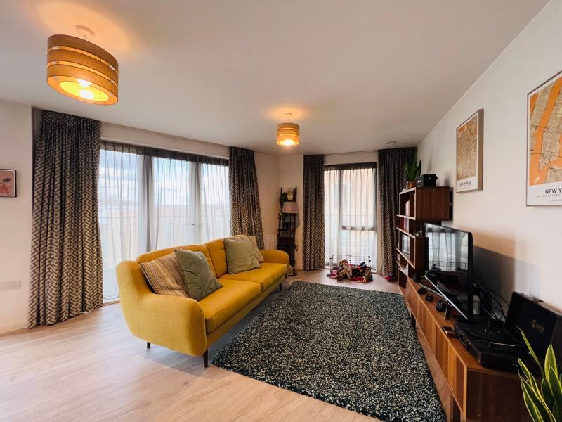 2 bed flat for sale in Coxwell Boulevard, London NW9, £460,000