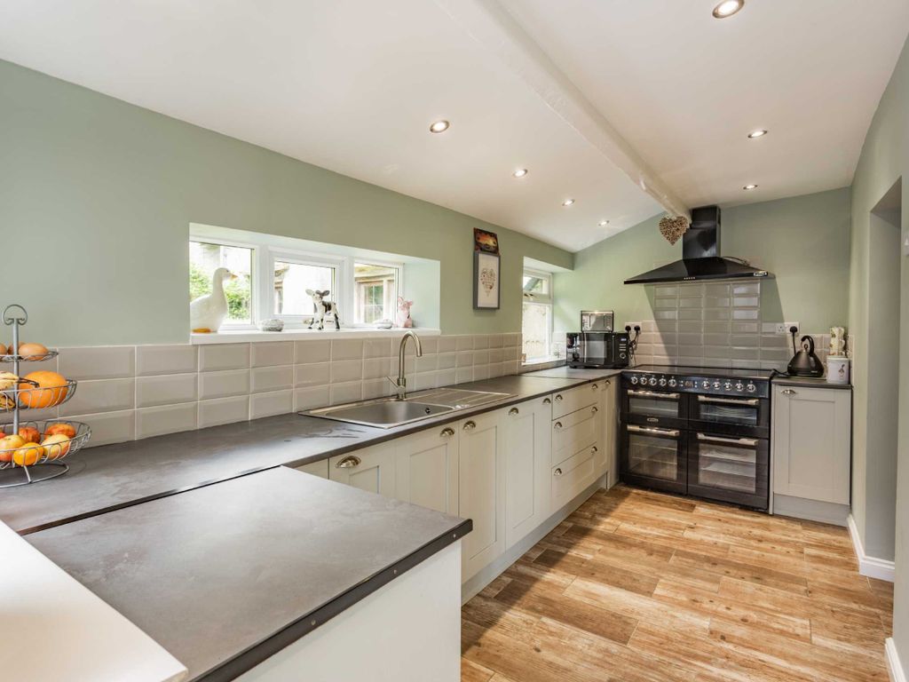 3 bed detached house for sale in Pentrepiod, Pontypool, Torfaen NP4, £500,000
