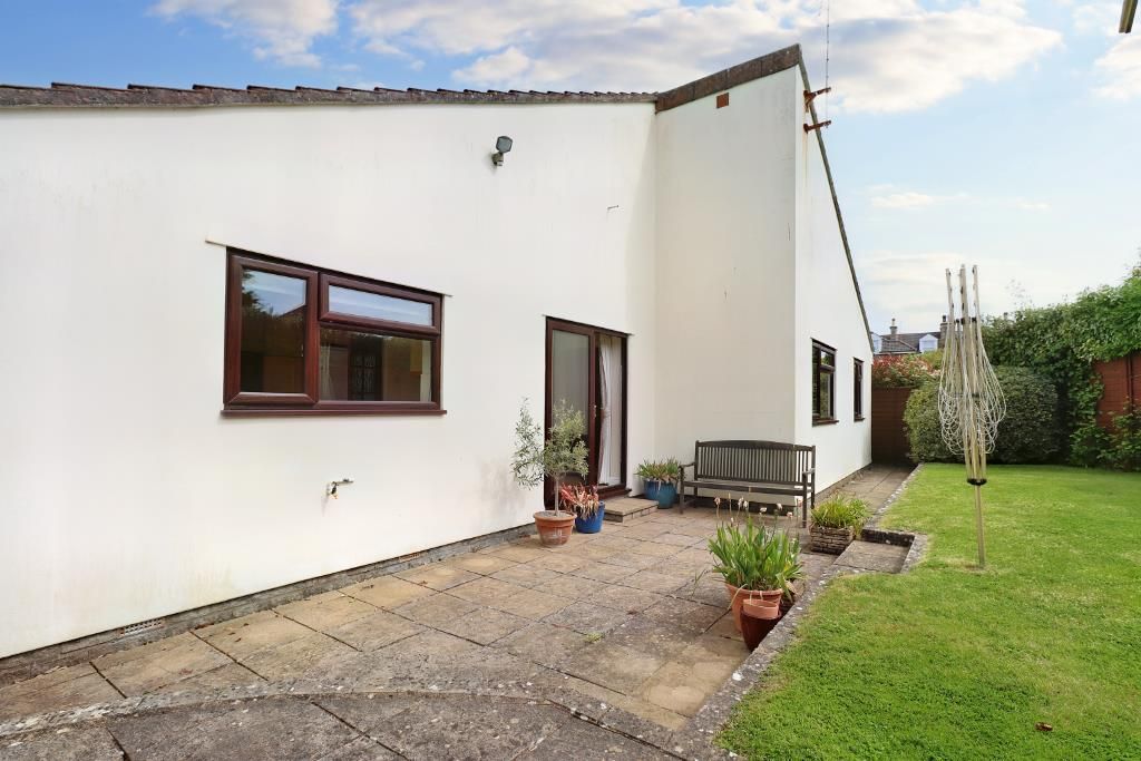 4 bed detached bungalow for sale in Orme Drive, Clevedon BS21, £665,000