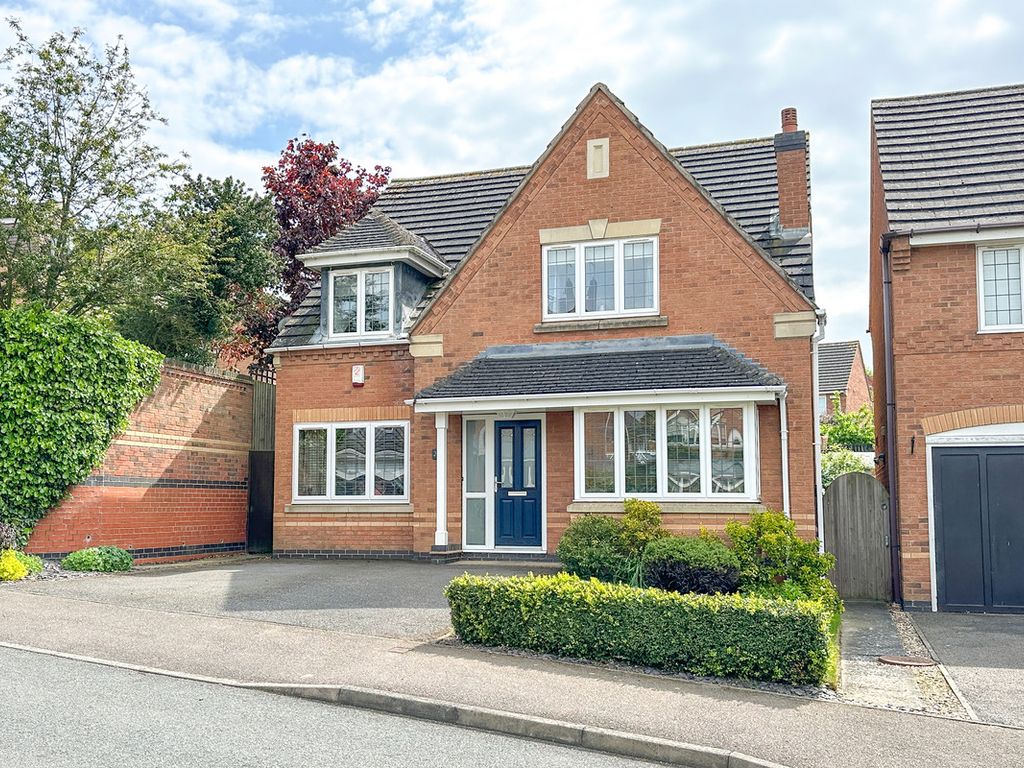 4 bed detached house for sale in Audley Close, Market Harborough, Leicestershire LE16, £435,000