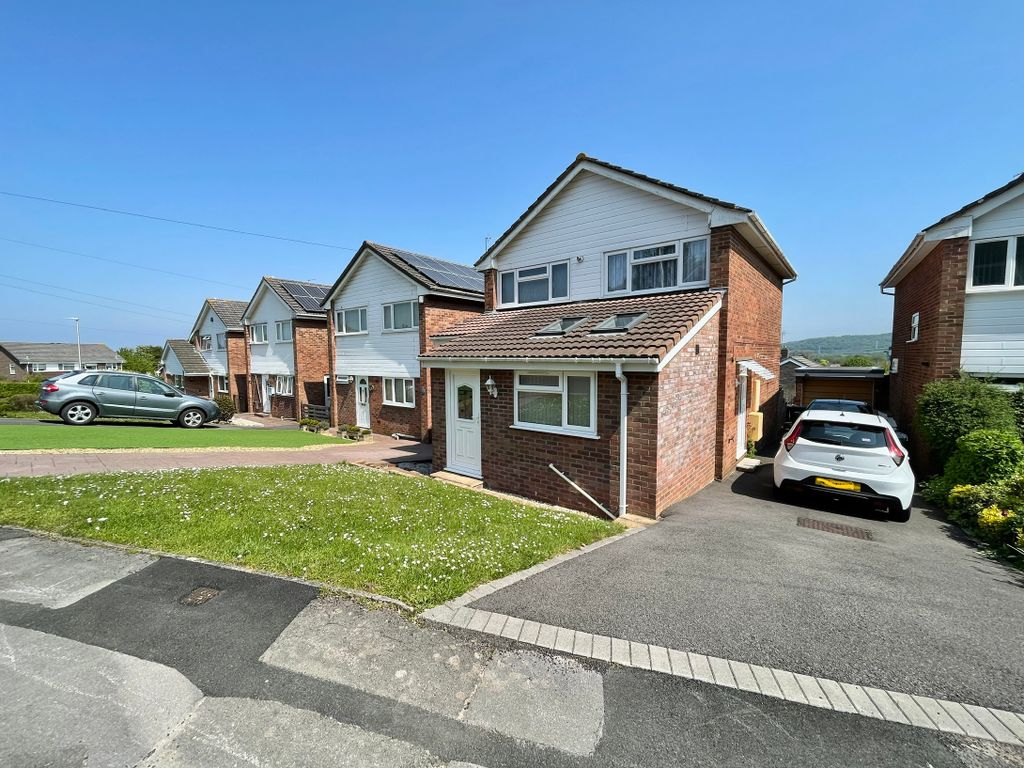 3 bed detached house for sale in The Garstons, Portishead, Bristol, Somerset BS20, £445,000
