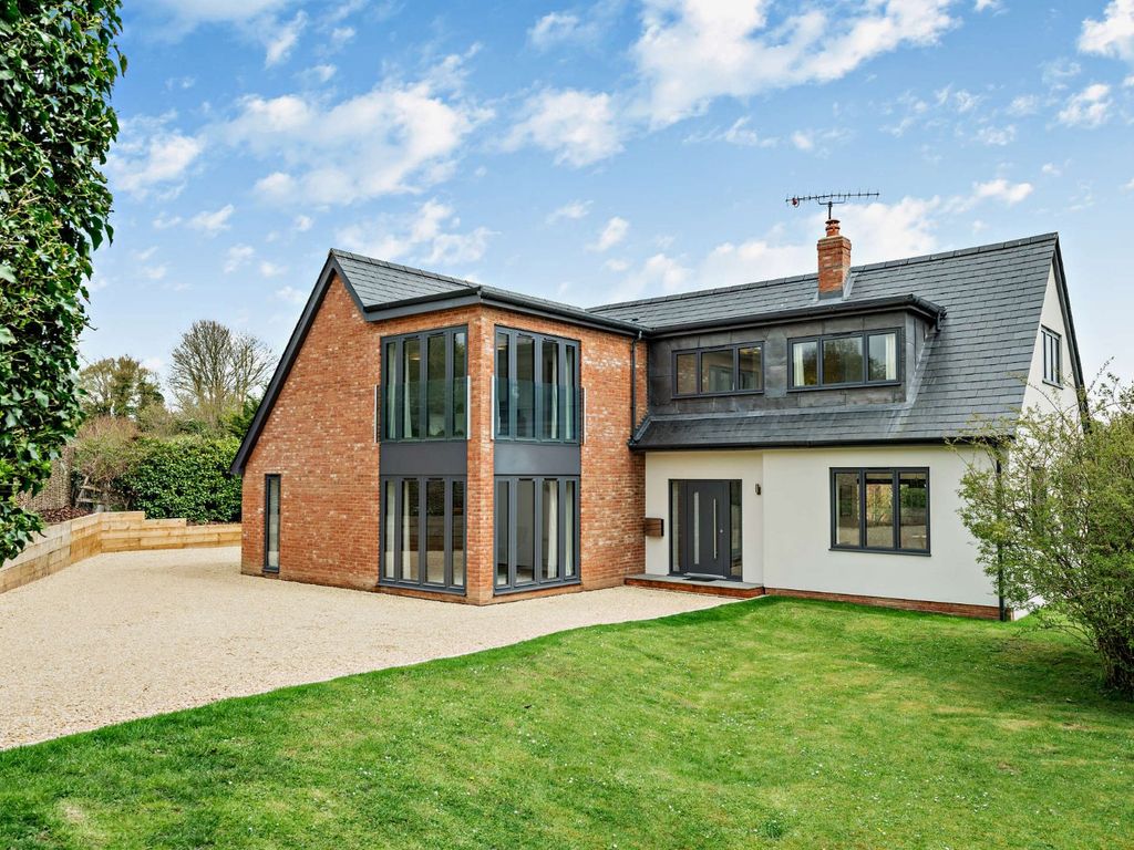 4 bed detached house for sale in Wishford Road, Middle Woodford, Salisbury, Wiltshire SP4, £969,500