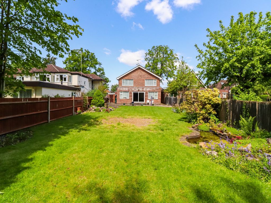 4 bed detached house for sale in Greenways, Abbots Langley WD5, £900,000