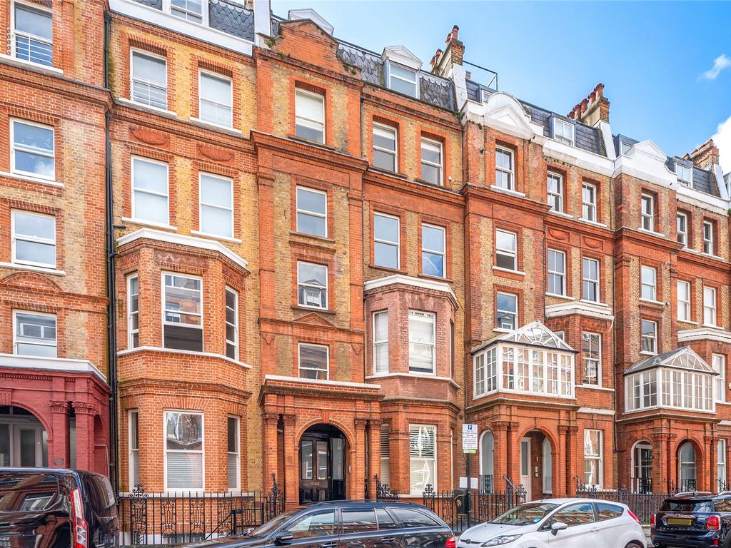 2 bed flat for sale in Brechin Place, London SW7, £900,000