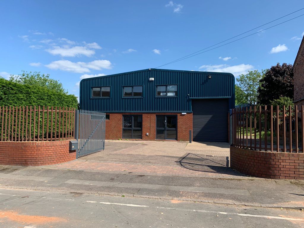 Warehouse to let in Clarendon Street, Coventry CV5, £40,000 pa