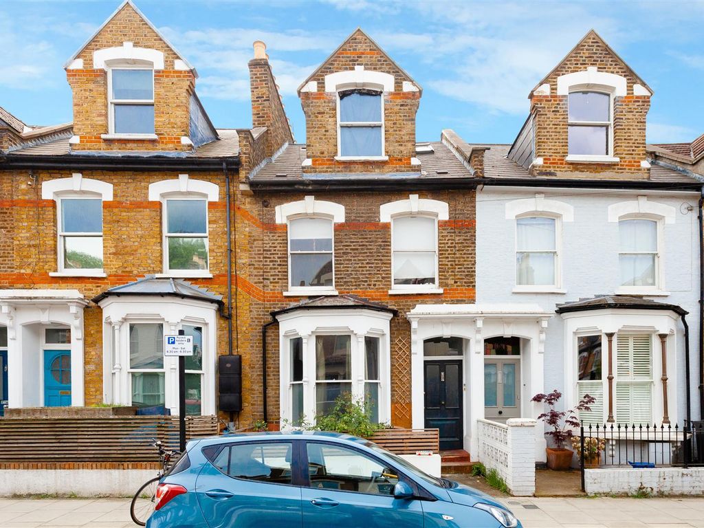 1 bed flat for sale in Brighton Road, London N16, £500,000
