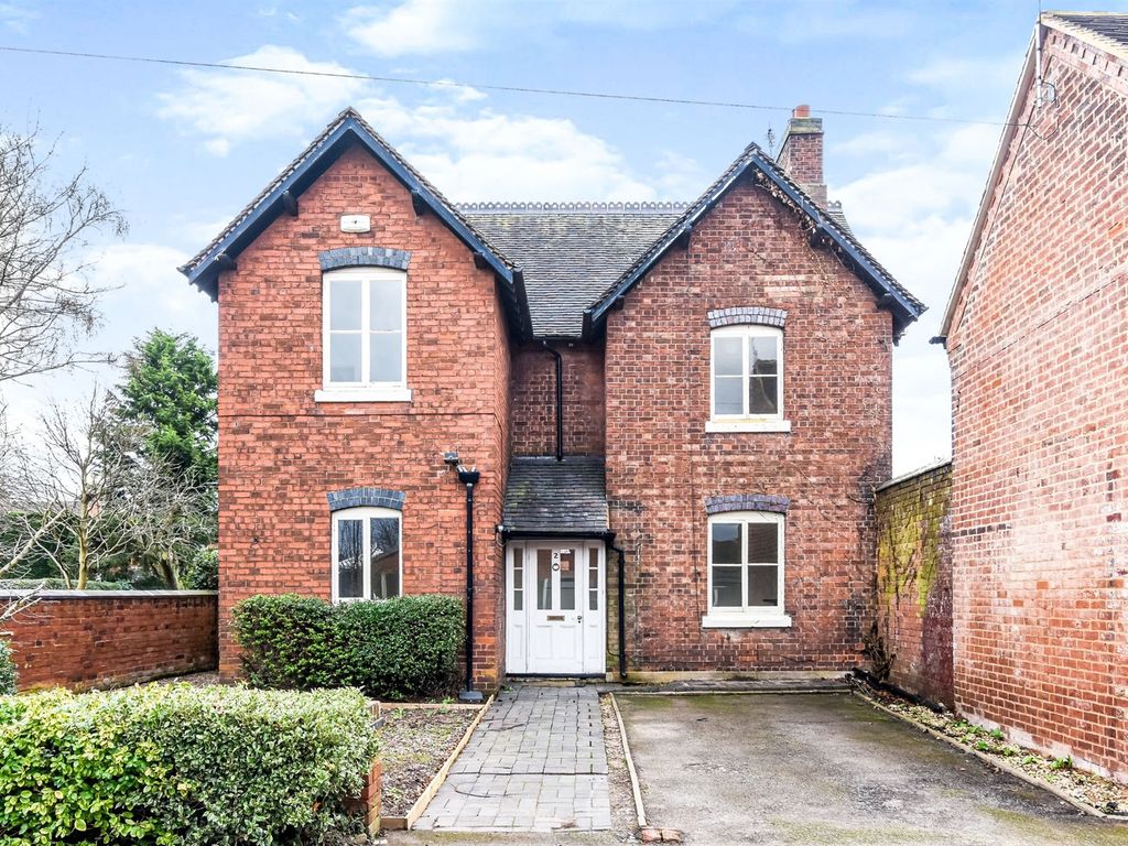 4 bed detached house for sale in Coach House Lane, Rugeley WS15, £370,000