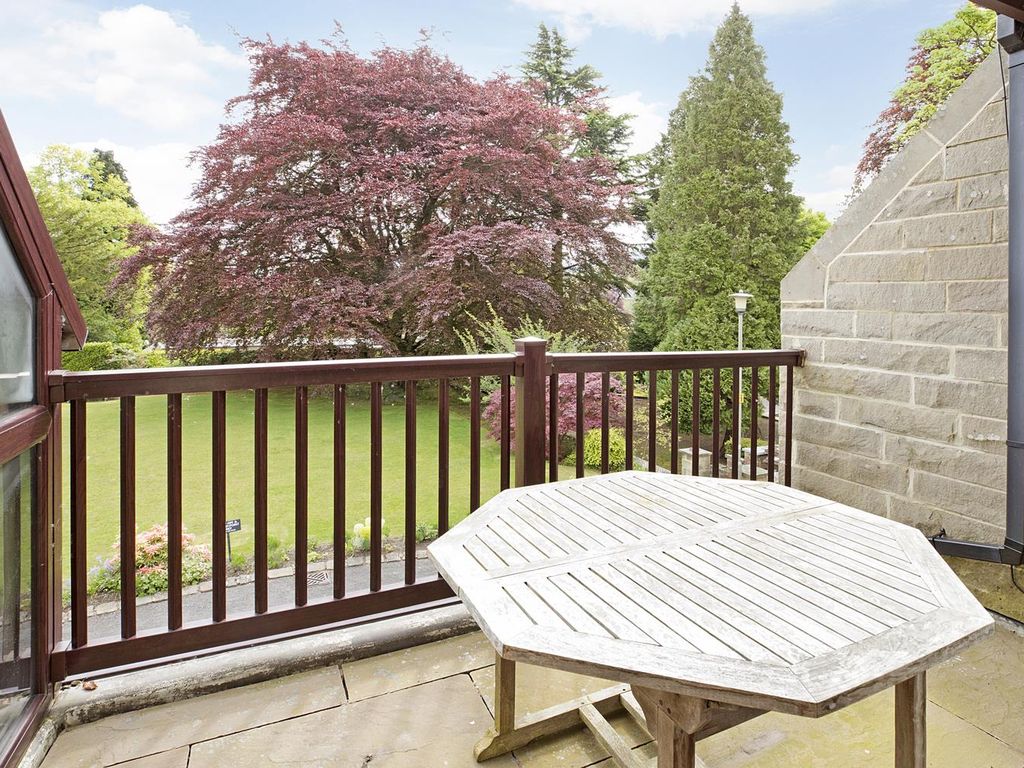 3 bed flat for sale in Warlbeck, Ilkley LS29, £485,000