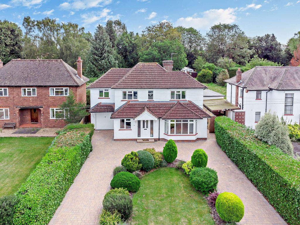 4 bed detached house for sale in Copthorne Road, Croxley Green WD3, £1,449,995