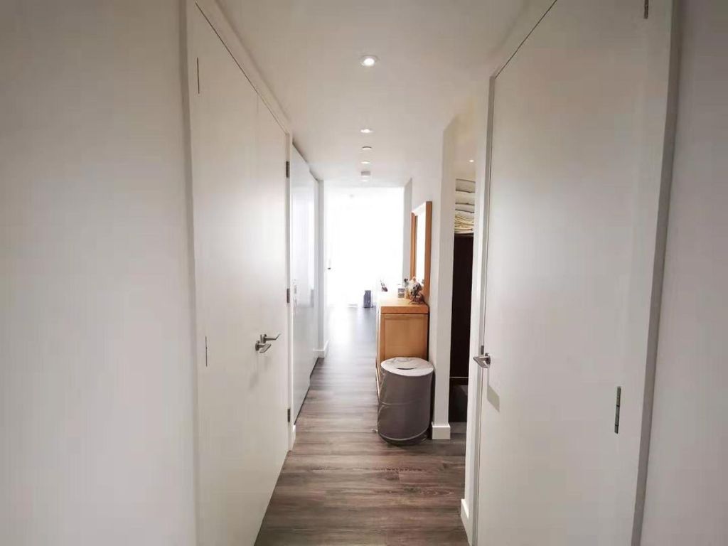 Studio for sale in 102 Meranti House, London E1, £580,000