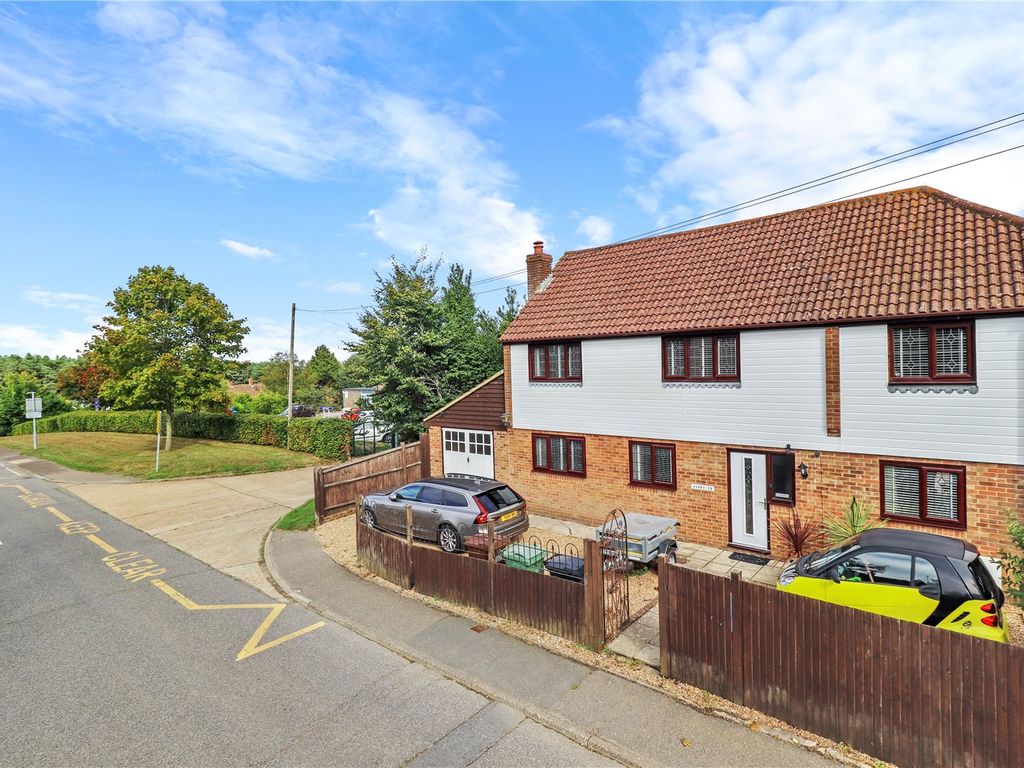 4 bed detached house for sale in Darvel Down, Netherfield, Battle, East Sussex TN33, £480,000