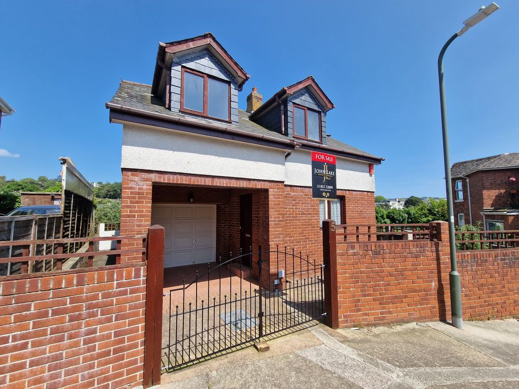 3 bed detached house for sale in Crownhill Rise, Torquay TQ2, £365,000