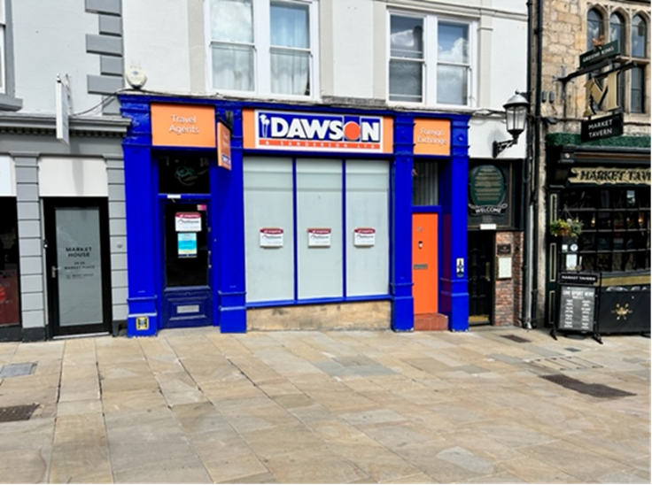 Retail premises to let in Market Place, Durham DH1, £37,500 pa