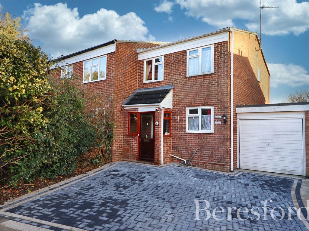 3 bed semi-detached house for sale in Knapton Close, Chelmsford CM1, £365,000