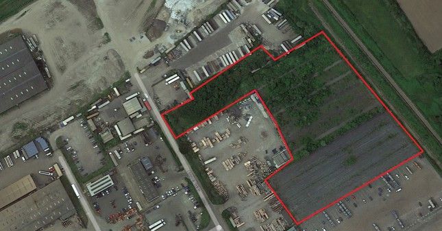 Land to let in Plot Q, Kiln Lane Industrial Estate, Stallingborough, North East Lincolnshire DN41, £55,000 pa