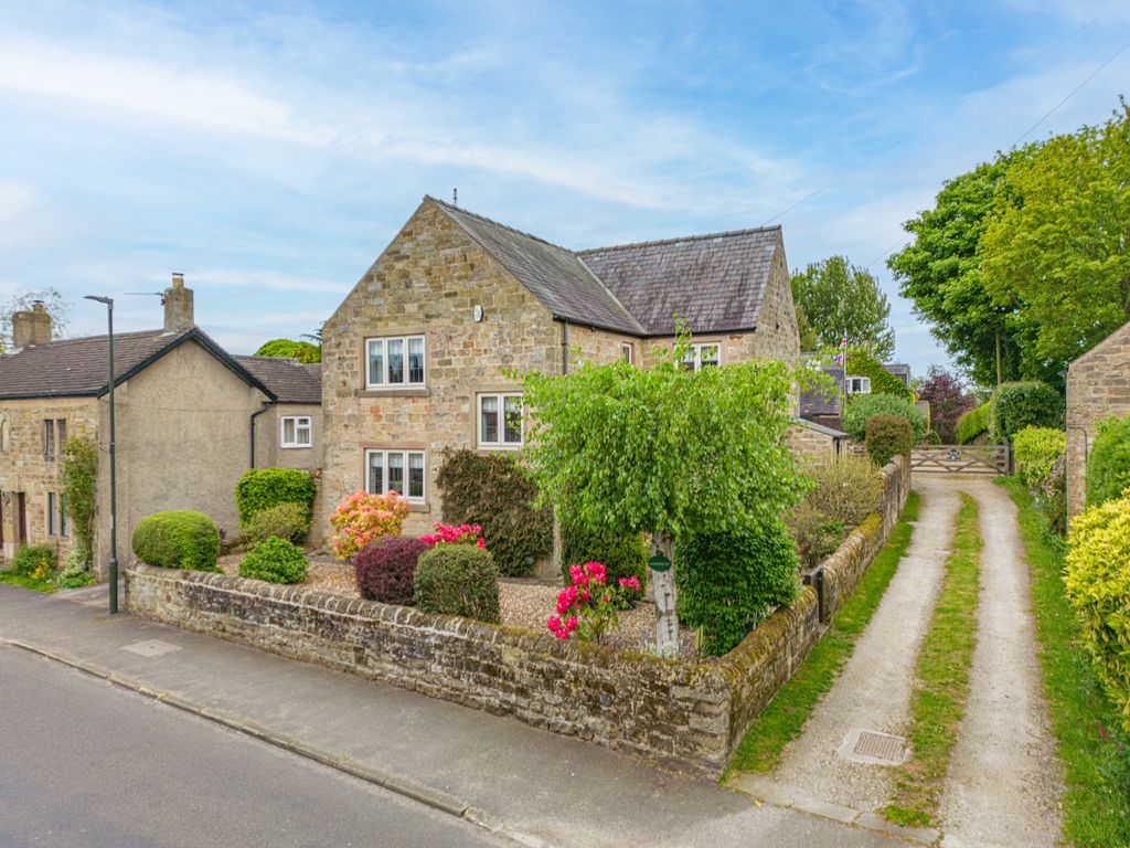 3 bed detached house for sale in Main Road, Higham DE55, £580,000