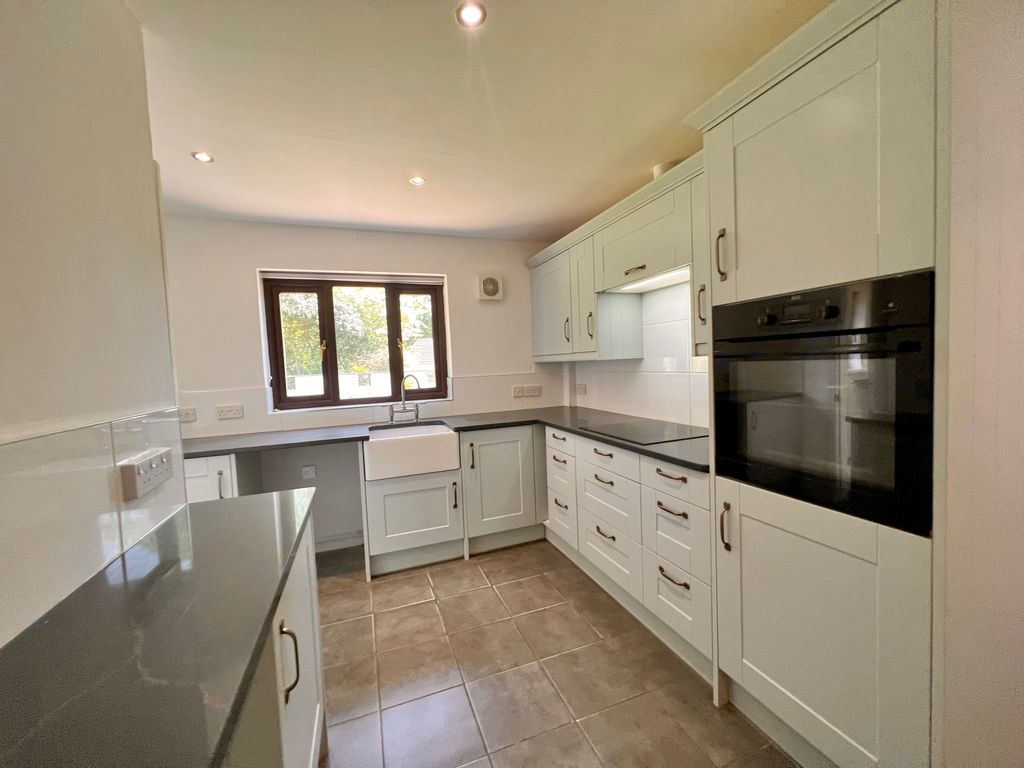 3 bed bungalow for sale in Treetops, Caldicot NP26, £430,000