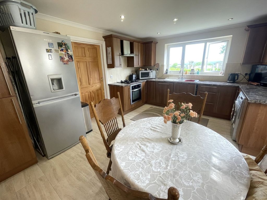 3 bed detached house for sale in Station Road, Bere Alston, Yelverton PL20, £425,000