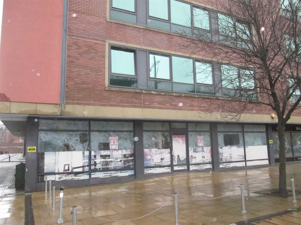 Restaurant/cafe to let in Corporation Road, Middlesbrough TS1, £16,500 pa