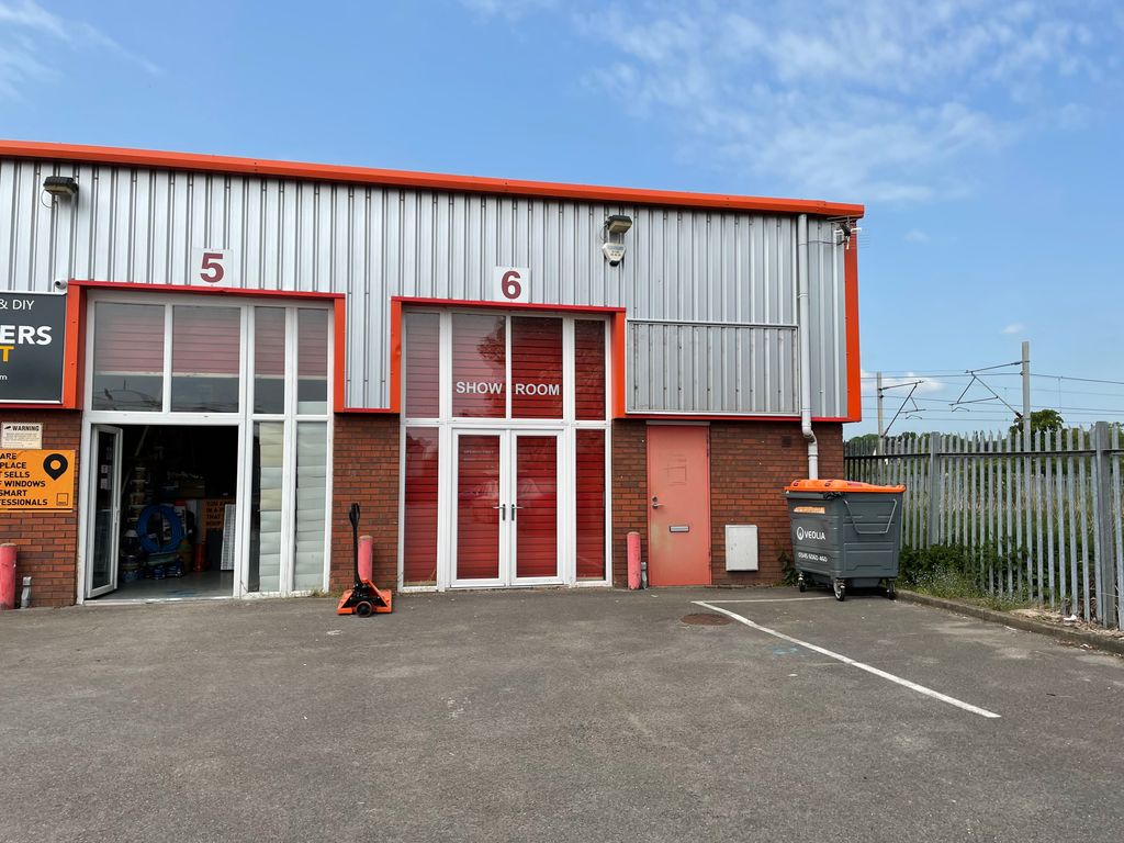 Industrial to let in Unit 6, G Rose Business Centre, Stafford ST17, £15,500 pa