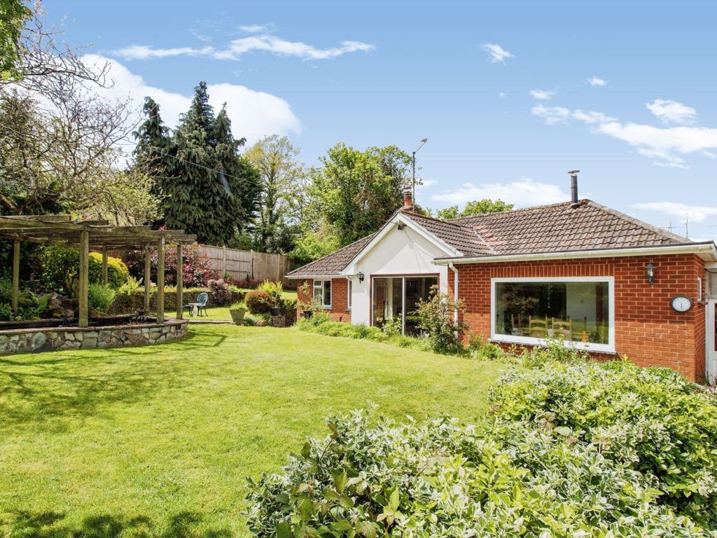 3 bed detached bungalow for sale in Clapham, Exeter EX6, £750,000