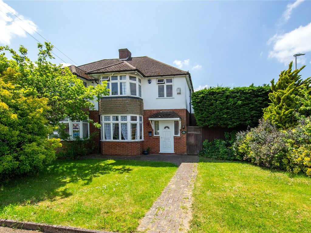 3 bed semi-detached house for sale in Swifts Green Road, Luton LU2, £425,000