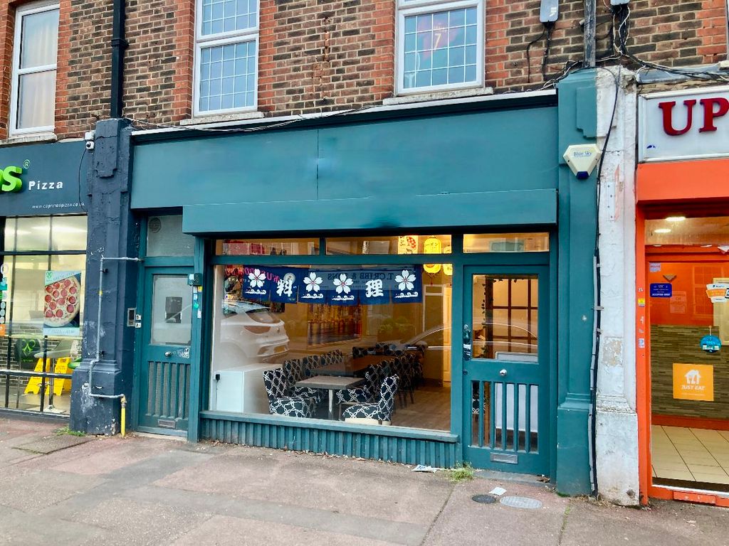 Restaurant/cafe to let in St. Marys Lane, Upminster RM14, £18,000 pa