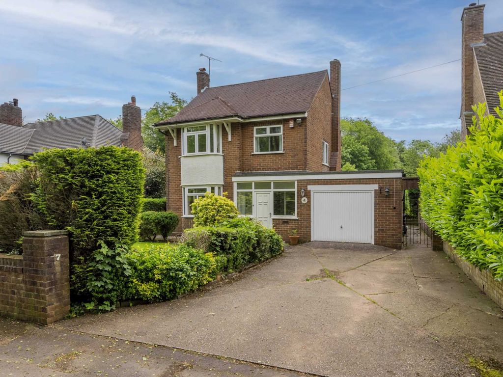 3 bed detached house for sale in Priory Road, Westlands ST5, £340,000