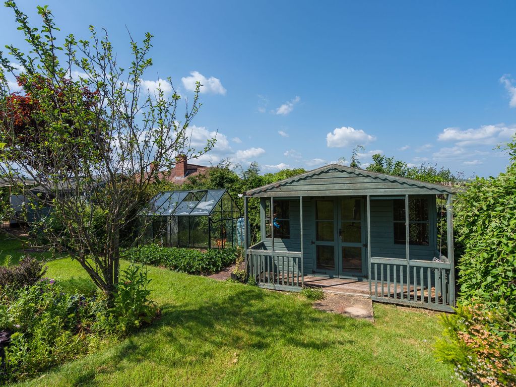 4 bed detached bungalow for sale in Newton St. Cyres, Exeter EX5, £575,000