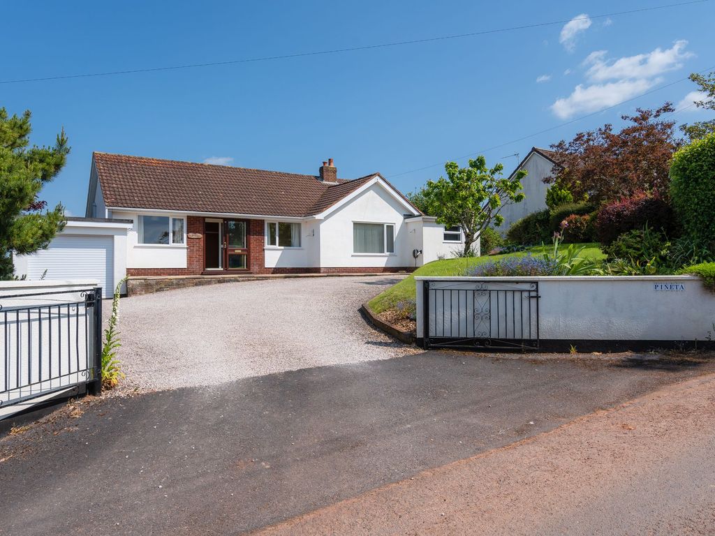 4 bed detached bungalow for sale in Newton St. Cyres, Exeter EX5, £575,000