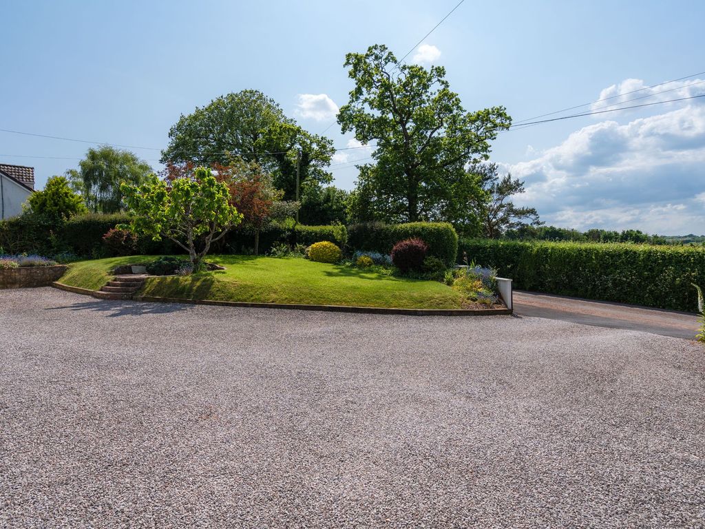 4 bed detached bungalow for sale in Newton St. Cyres, Exeter EX5, £575,000