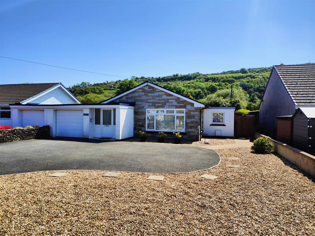 3 bed detached bungalow for sale in Morfan, Dinas Cross, Newport SA42, £369,950