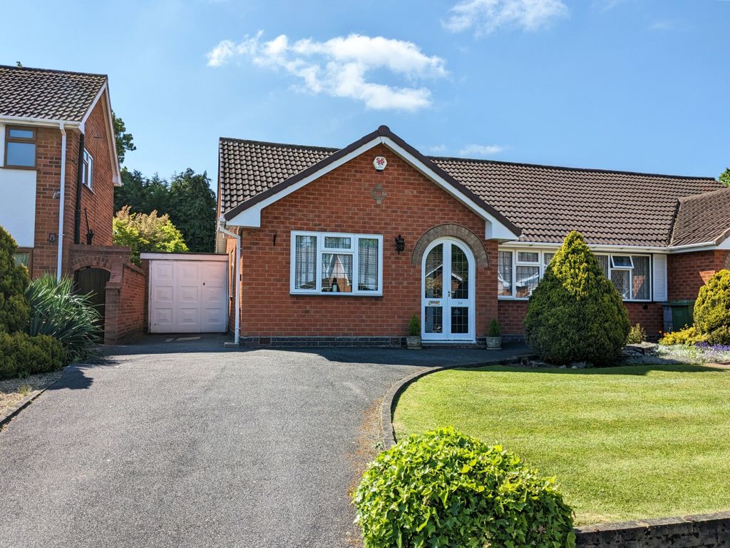 3 bed semi-detached bungalow for sale in Berkswell Close, Solihull B91, £399,950