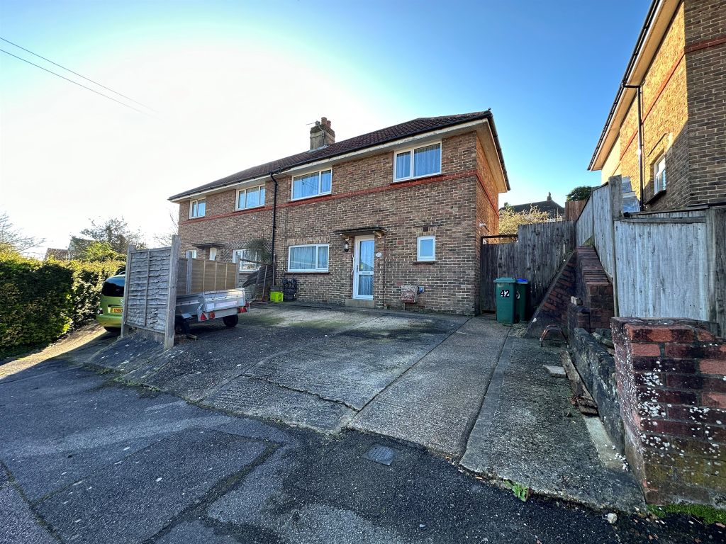 3 bed semi-detached house for sale in Middle Way, Lewes BN7, £500,000