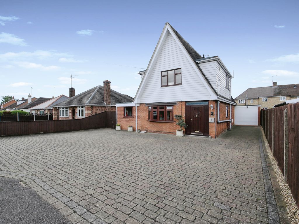 3 bed detached house for sale in Park Road, Peterborough PE6, £350,000