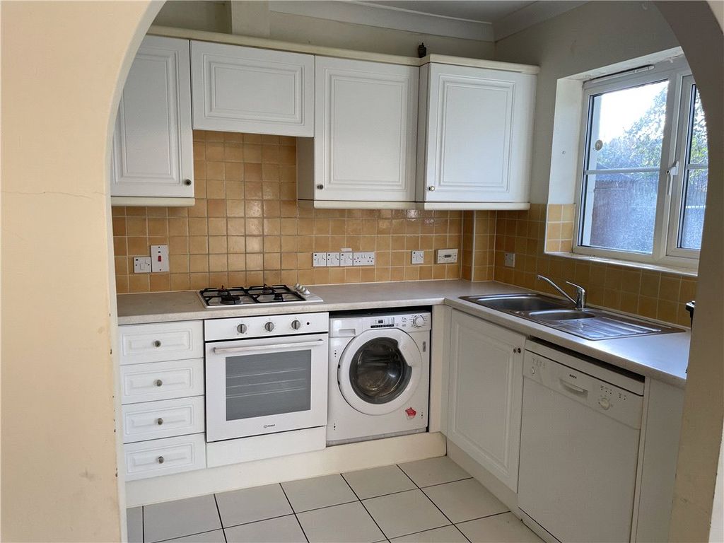 2 bed flat for sale in Long Ford Close, Oxford, Oxfordshire OX1, £365,000