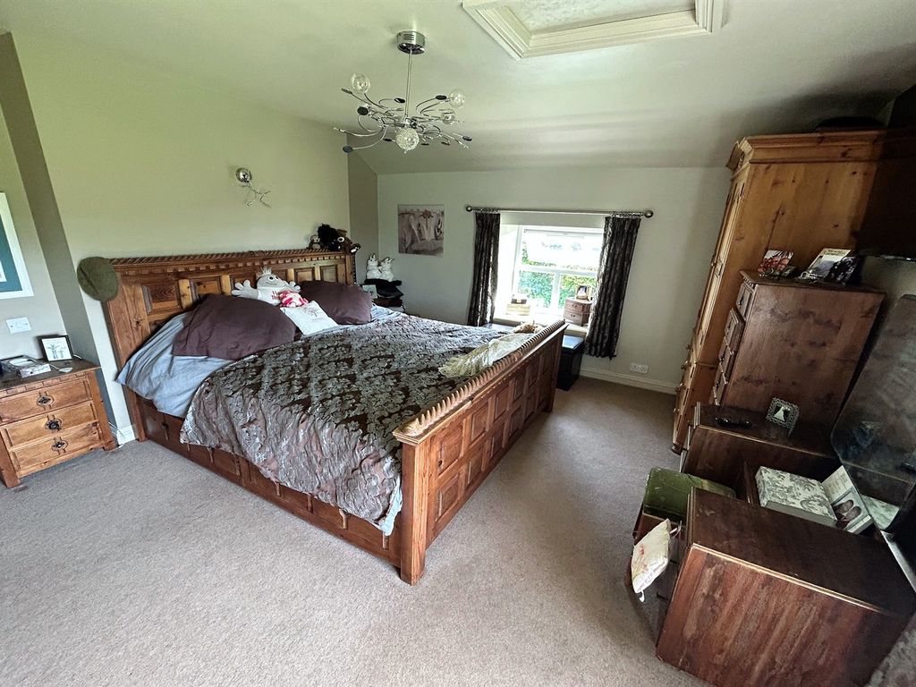 5 bed barn conversion for sale in Whitehough, Chinley, High Peak SK23, £850,000