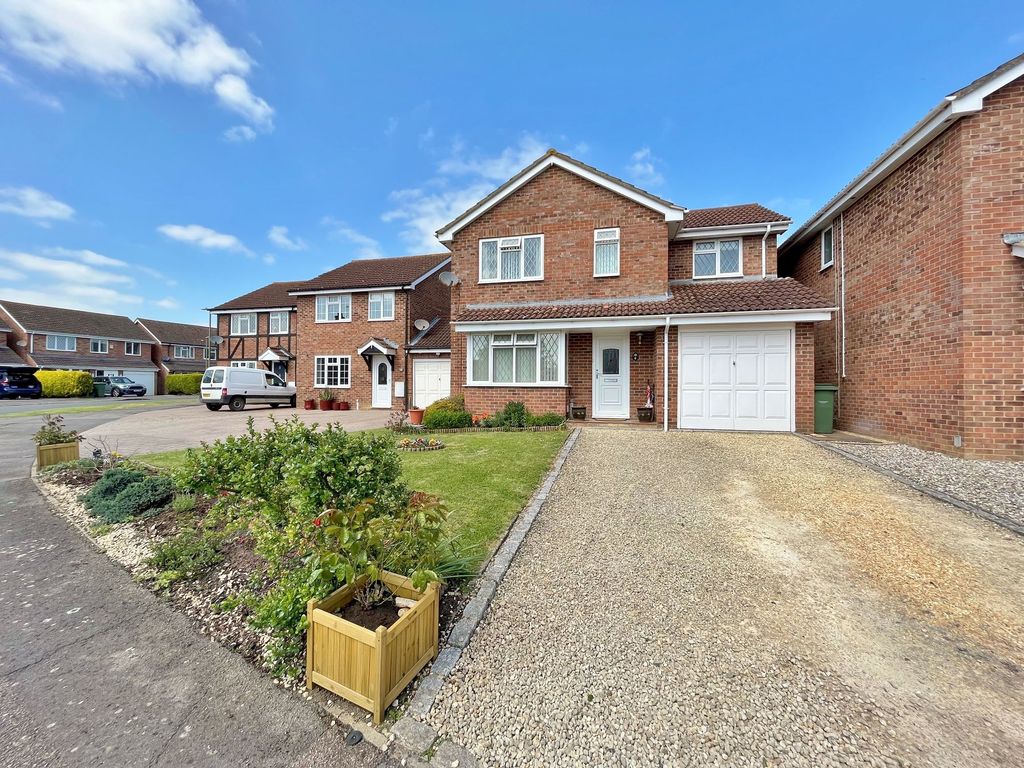4 bed detached house for sale in Foster Road, Abingdon OX14, £515,000