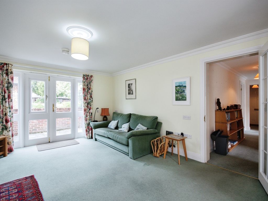 2 bed flat for sale in Timbermill Court, Fordingbridge SP6, £375,000