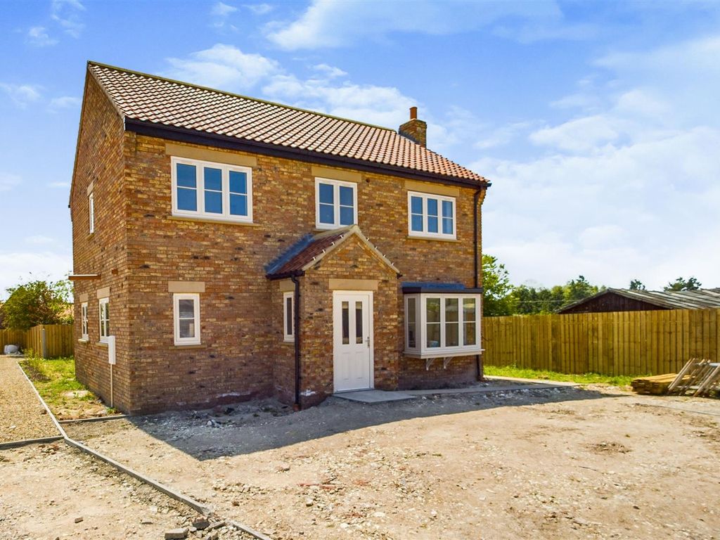 New home, 3 bed detached house for sale in Plot 2, Skylark Paddocks, North Back Lane, Kilham YO25, £400,000