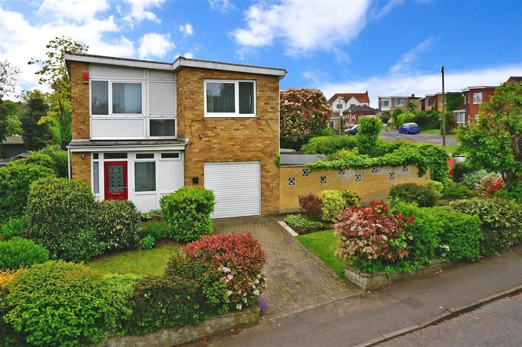 3 bed detached house for sale in Appleshaw Close, Gravesend, Kent DA11, £400,000
