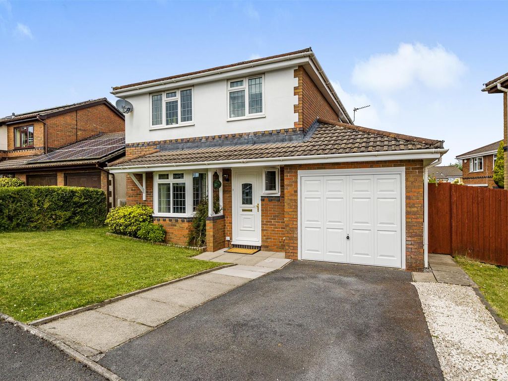 4 bed detached house for sale in Cefn Helyg, Tycoch, Sketty, Swansea SA2, £380,000