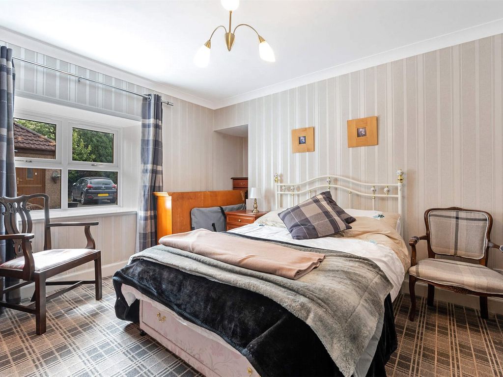 4 bed detached house for sale in Farm Street, Carron, Falkirk FK2, £540,000