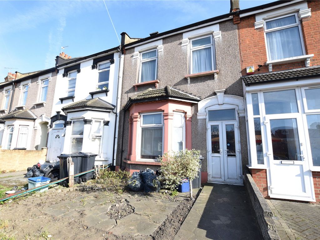3 bed terraced house for sale in Green Lane, Ilford IG3, £440,000
