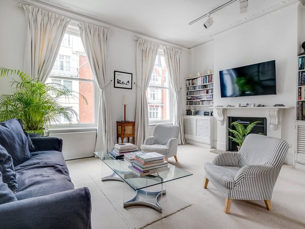 4 bed terraced house to rent in Fawcett Street, London, London SW10, £15,167 pcm