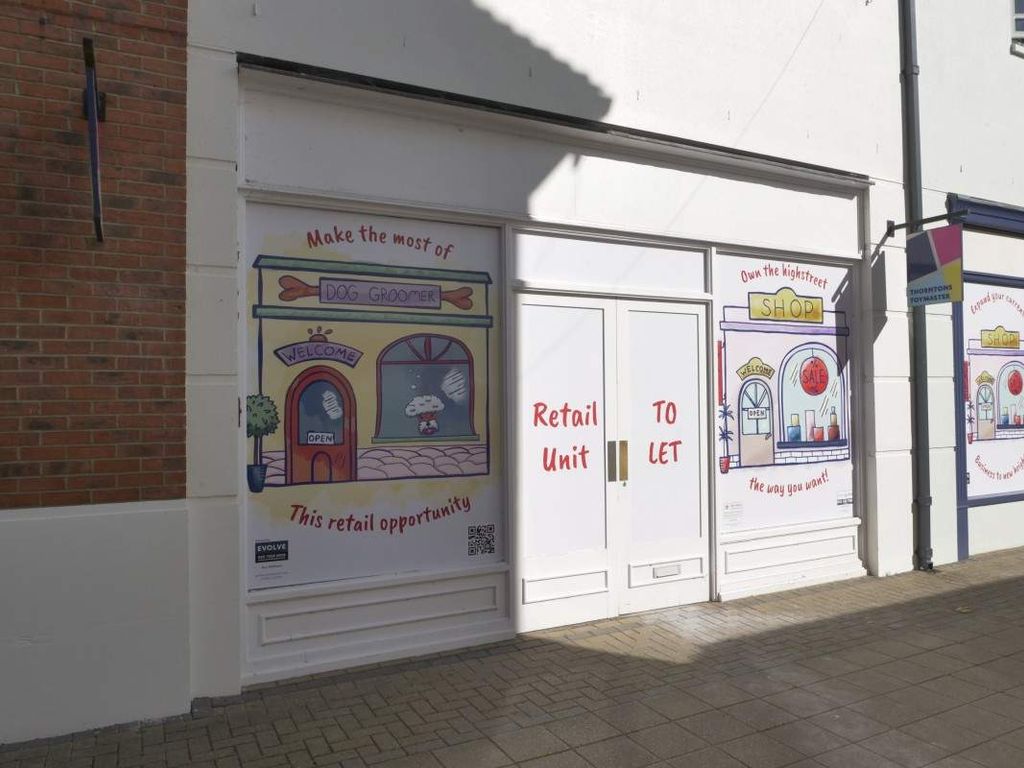 Retail premises to let in Unit 22, M Borough Parade, Chippenham SN15, £15,000 pa