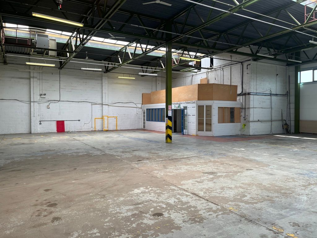 Warehouse to let in Burners Lane, Kiln Farm, Milton Keynes, Buckinghamshire MK11, £64,500 pa