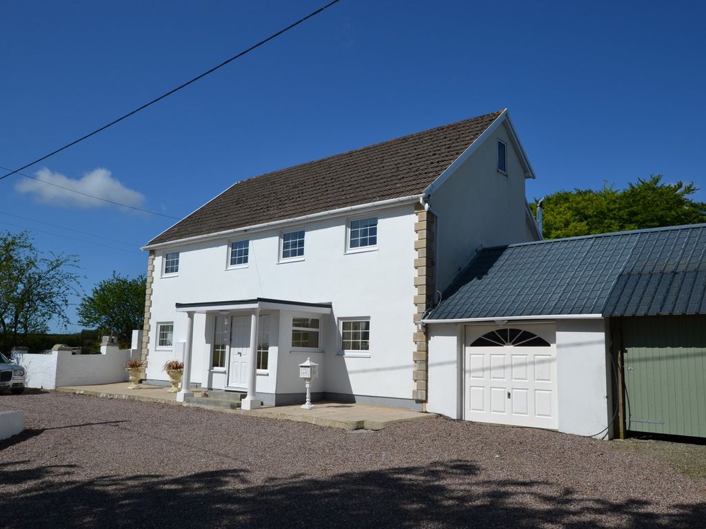 5 bed detached house for sale in Cynwyl Elfed, Carmarthen SA33, £695,000