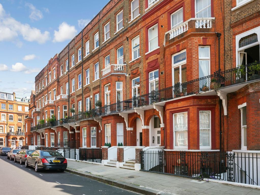 1 bed flat to rent in Rosary Gardens, London SW7, £2,817 pcm