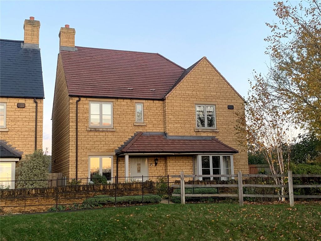 4 bed detached house for sale in Furrow Way, Mickleton, Chipping Campden GL55, £550,000